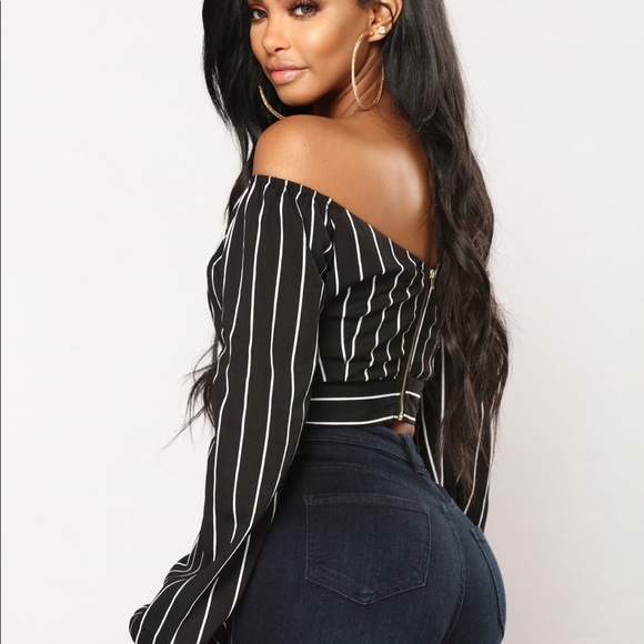 🚨Madeline Off Shoulder Top from Fashion Nova!🚨 - Picture 1 of 3
